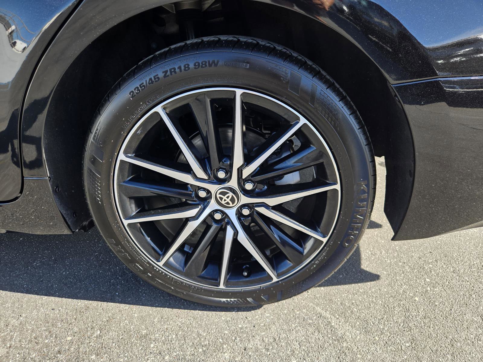 Used 2023 Toyota Camry SE FWD image 33