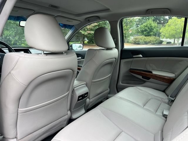 Used 2011 Honda Accord EX-L image 11