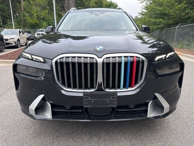 Used 2024 BMW X7 xDrive40i AWD/4WD image 2