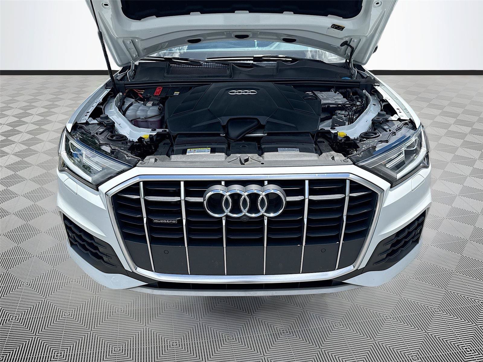 Certified 2022 Audi Q7 3.0T Premium AWD/4WD image 32