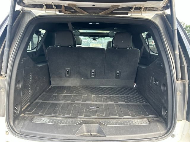 Used 2021 Chevrolet Suburban Premier w/ Premium Package RWD image 22