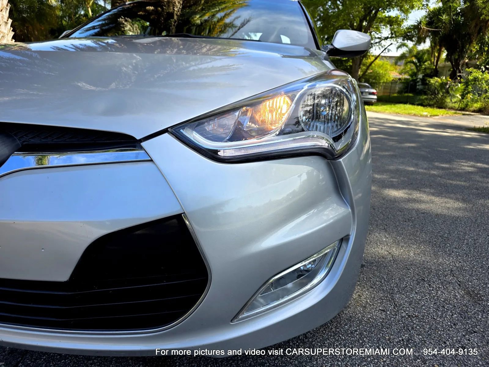 Used 2017 Hyundai Veloster Value Edition FWD image 35