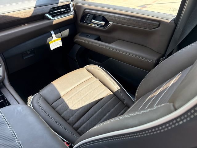 Used 2026 GMC Yukon Denali Ultimate image 13