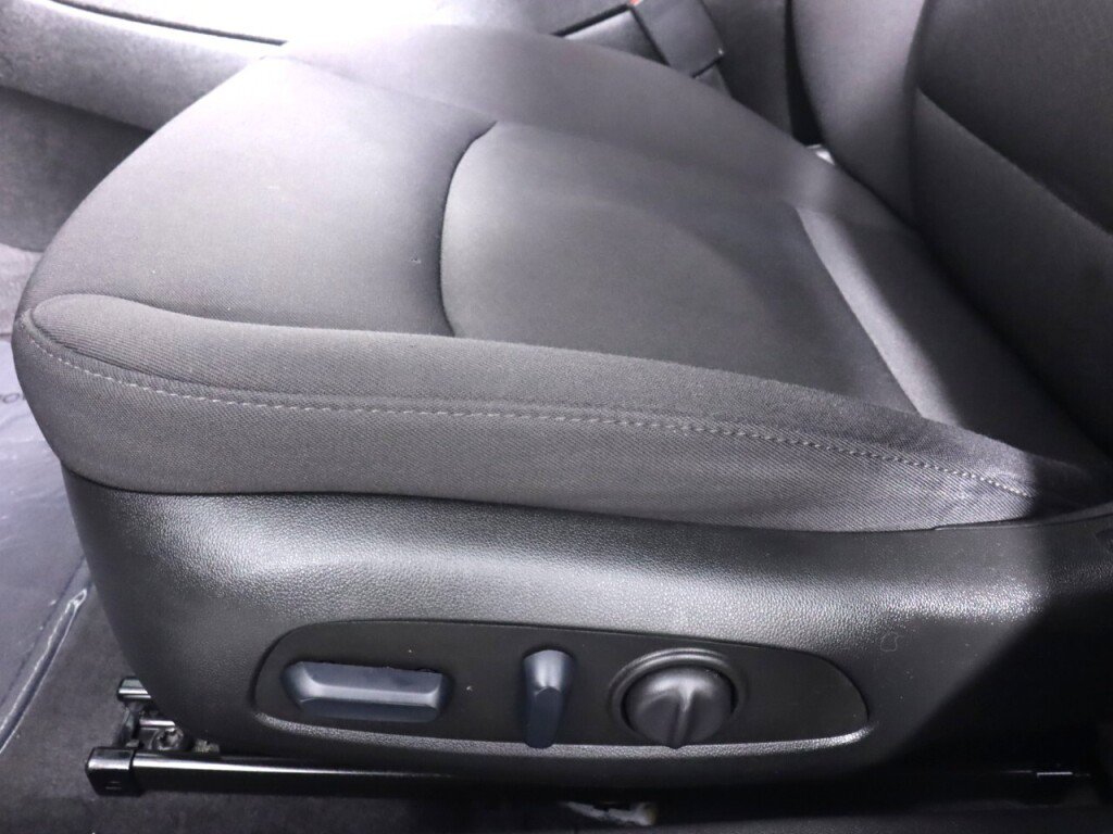 Used 2023 Chevrolet Malibu LT FWD image 26
