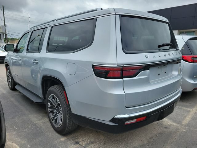 Used 2024 Jeep Wagoneer L Series II w/ Flexible Seating Group AWD/4WD image 5