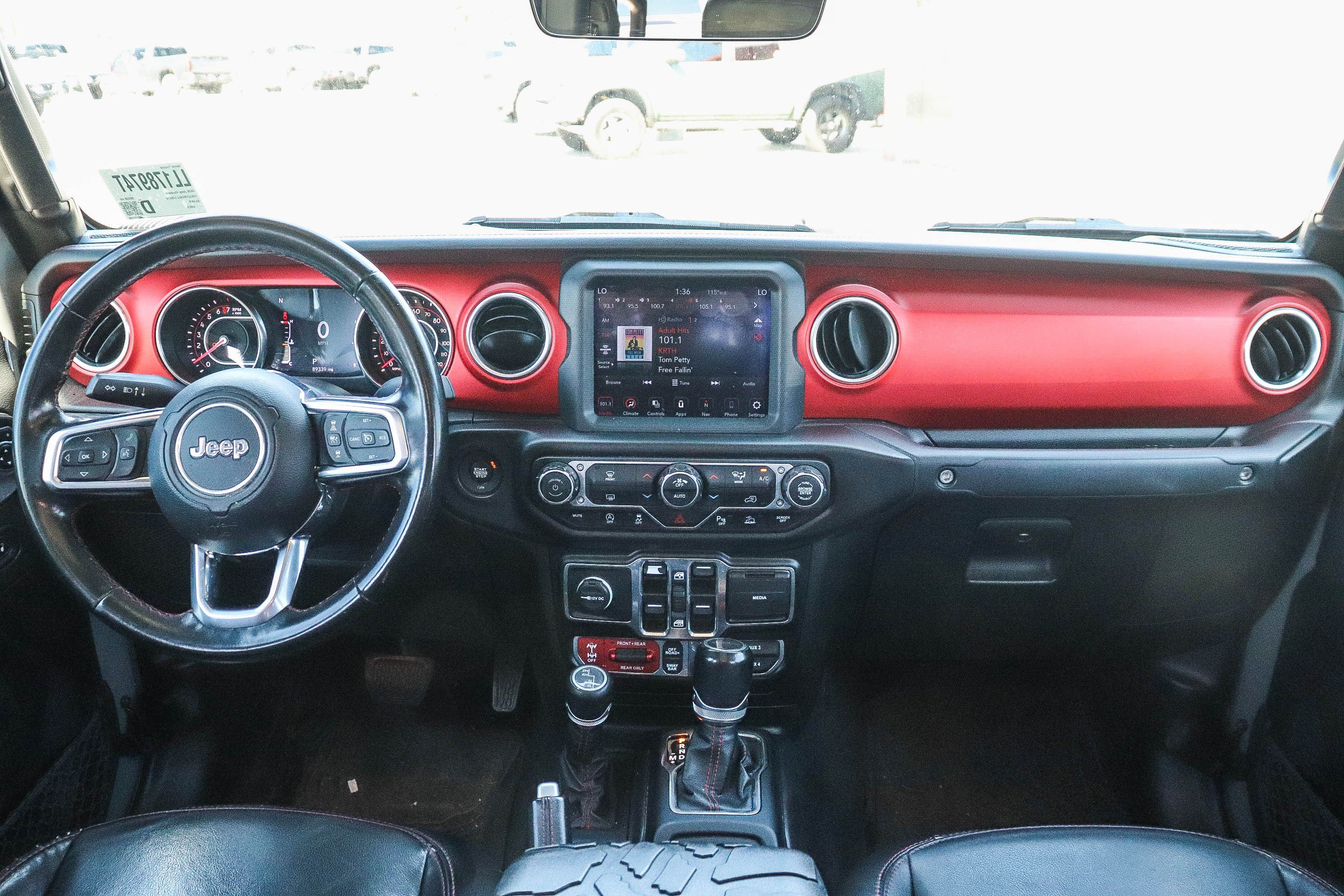 Used 2020 Jeep Gladiator Rubicon AWD/4WD image 13