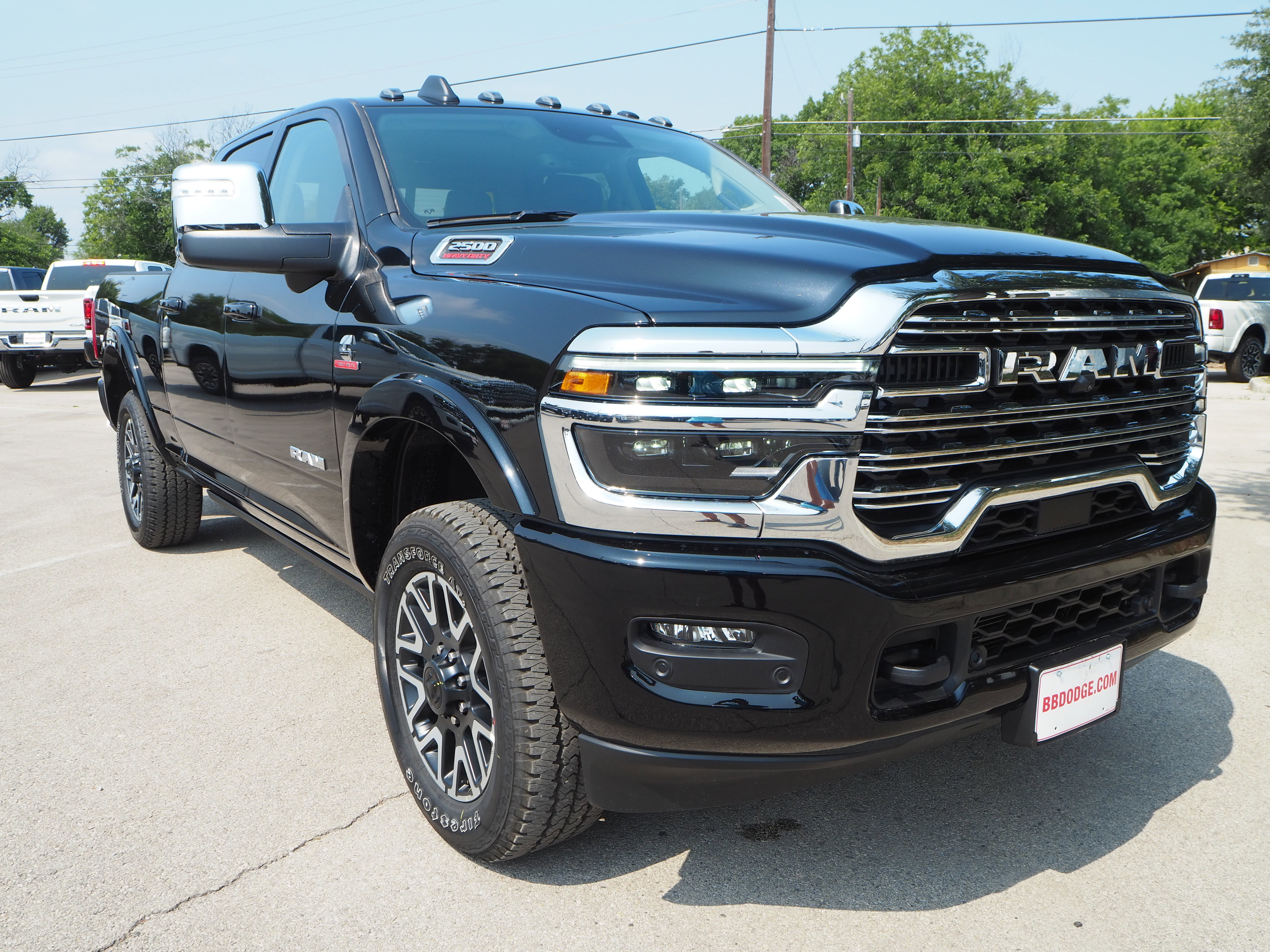 New 2025 RAM 2500 Limited AWD/4WD image 4