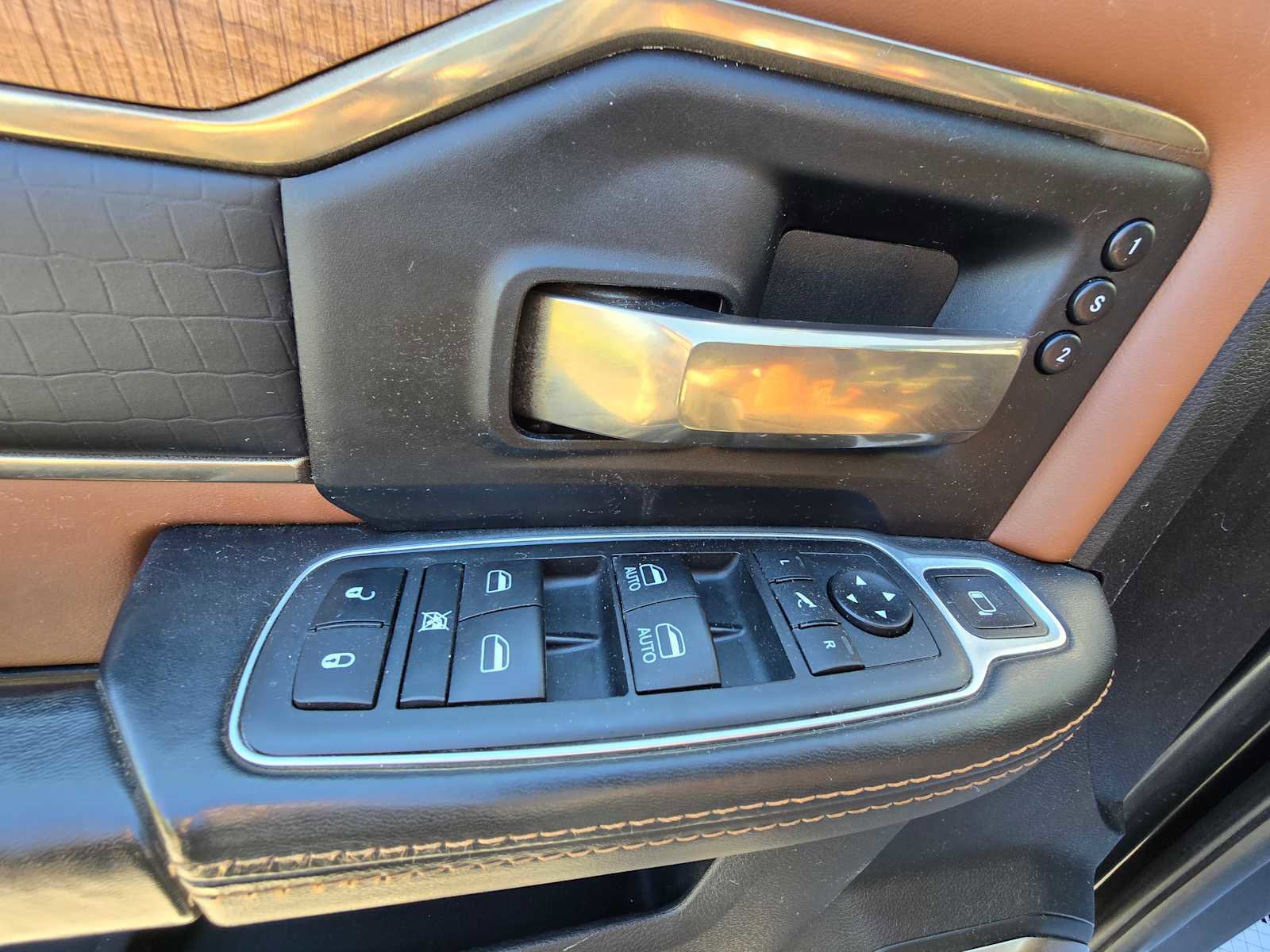 Used 2021 RAM 3500 Limited AWD/4WD image 18
