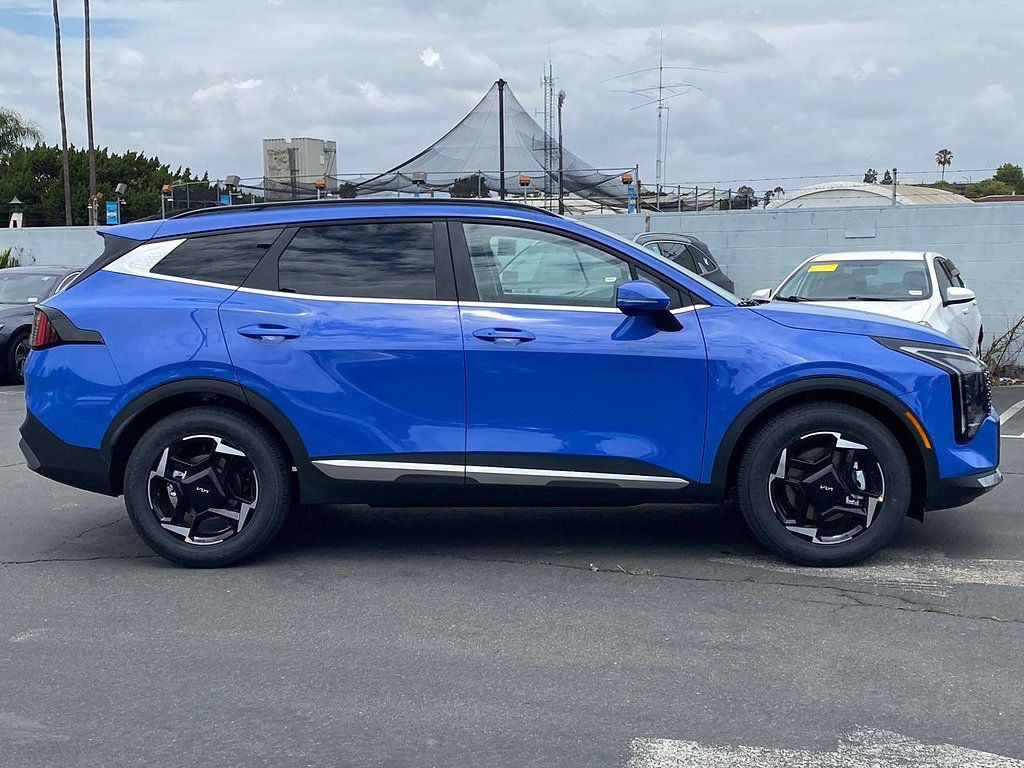 New 2026 Kia Sportage EX FWD image 2