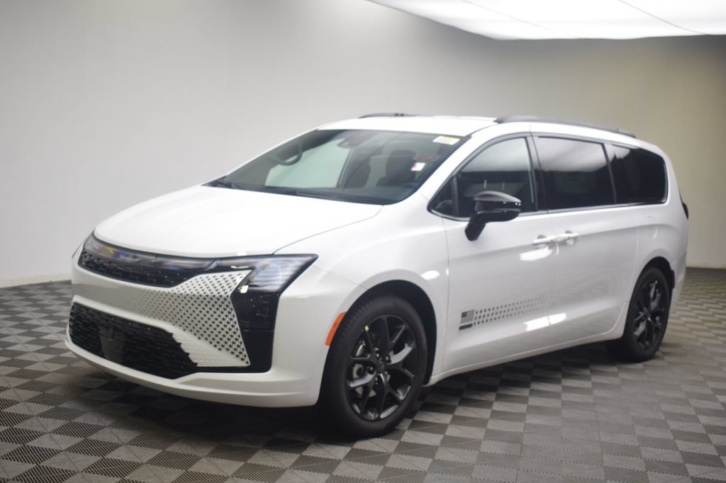 New 2027 Chrysler Pacifica Select FWD image 13