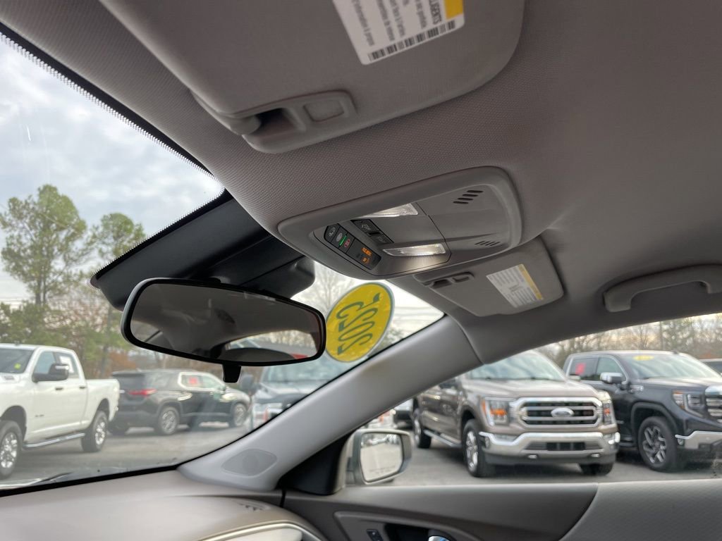 Used 2025 Chevrolet Malibu LT image 22