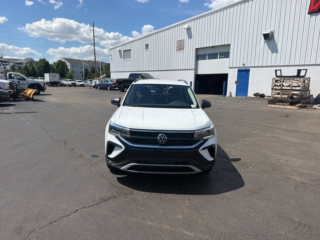 Used 2023 Volkswagen Taos S w/ Driver Assistance Package FWD image 2