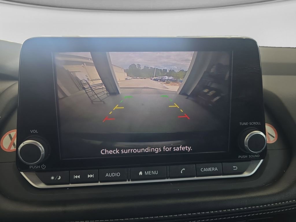 Used 2024 Nissan Rogue SV FWD image 24