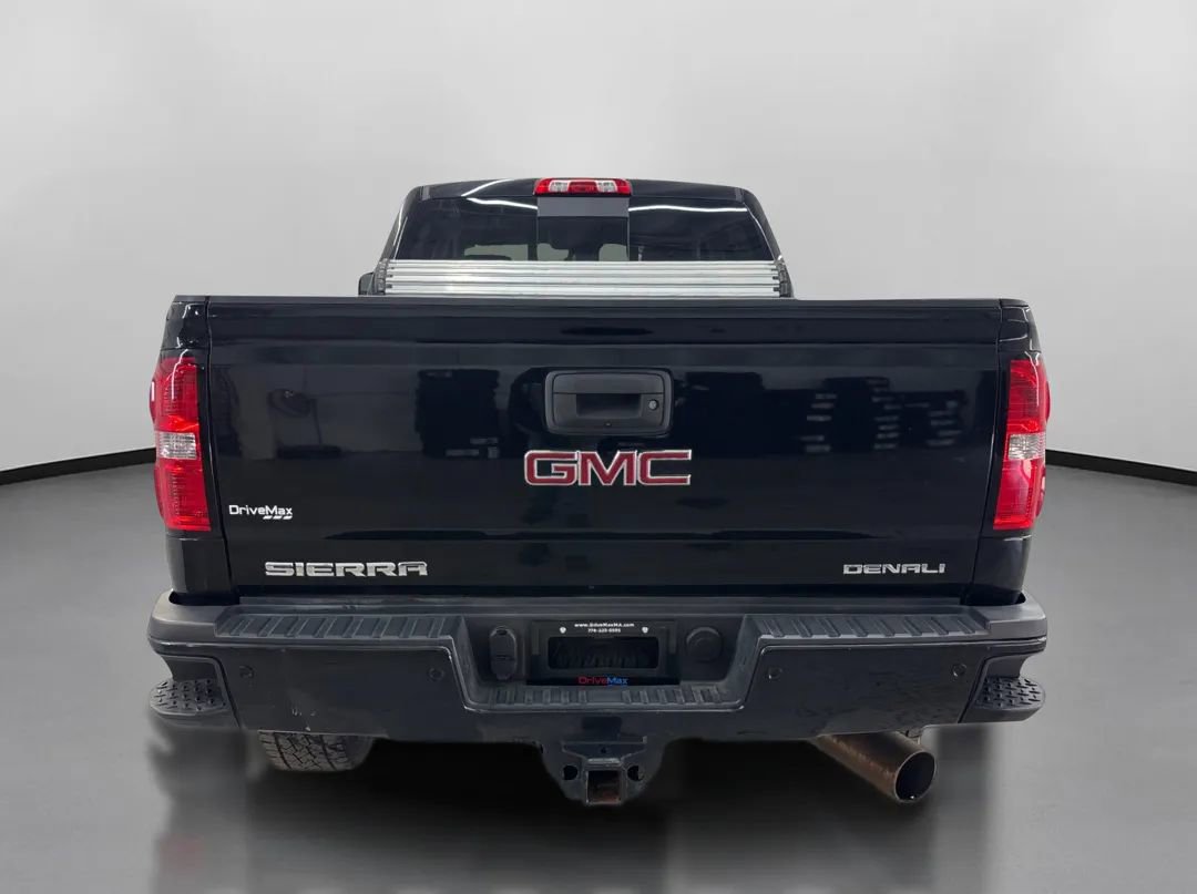 Used 2019 GMC Sierra 2500 Denali w/ Duramax Plus Package AWD/4WD image 8