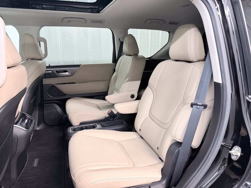 Certified 2025 INFINITI QX80 Pure w/ Exterior Package AWD/4WD image 43
