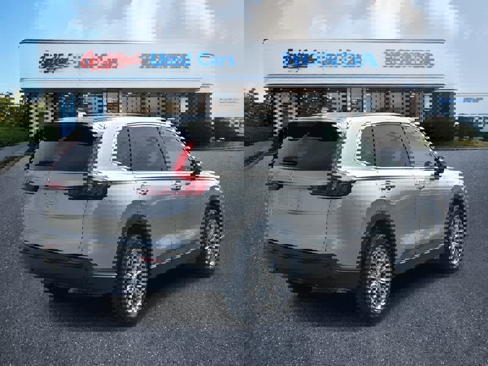 Used 2023 Honda CR-V EX image 5