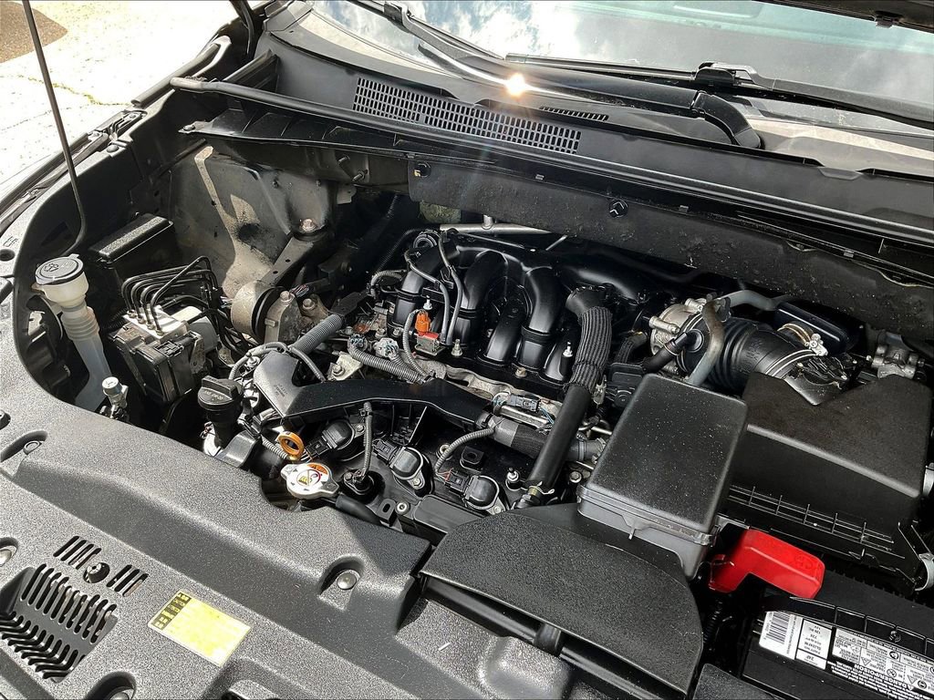 Used 2019 Toyota Highlander Limited Platinum AWD/4WD image 32