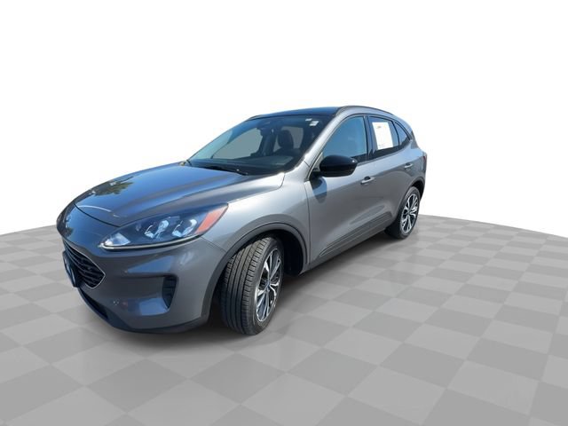 Used 2022 Ford Escape SE w/ SE Sport Appearance Package FWD image 4