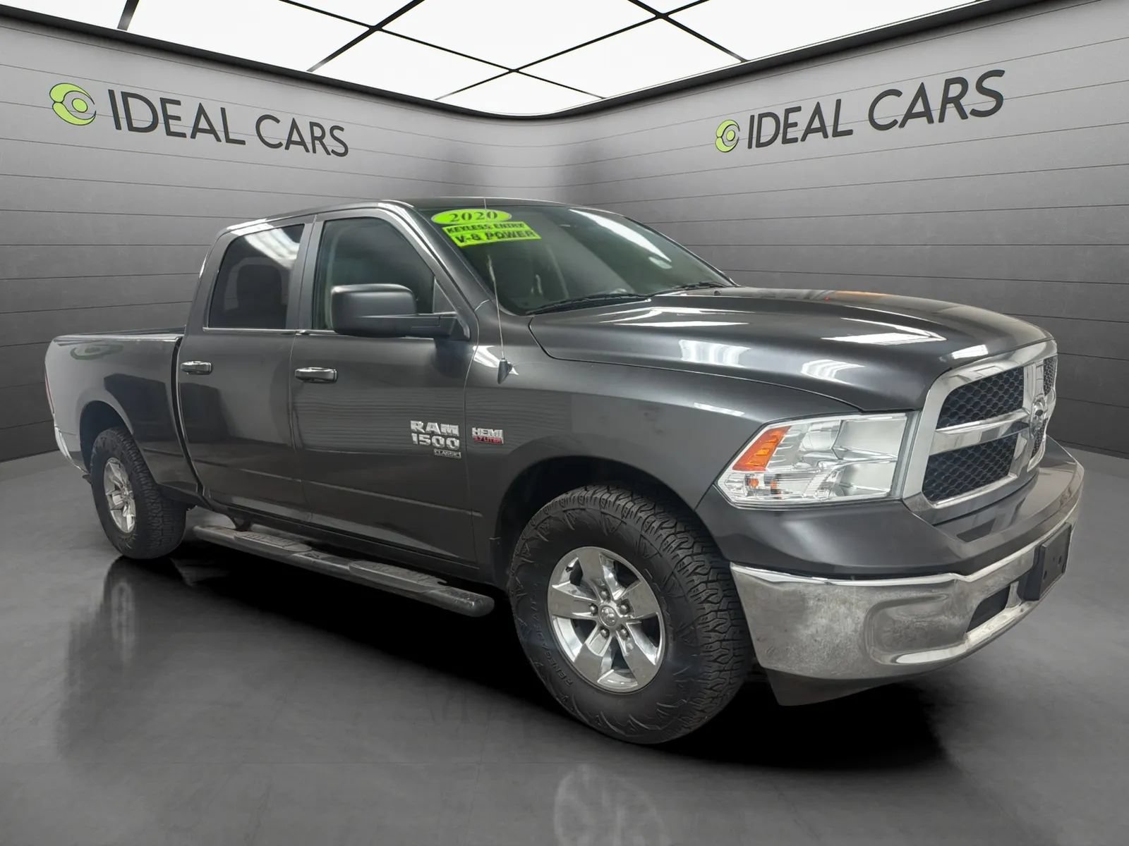 Used 2020 RAM 1500 Classic SLT RWD image 3