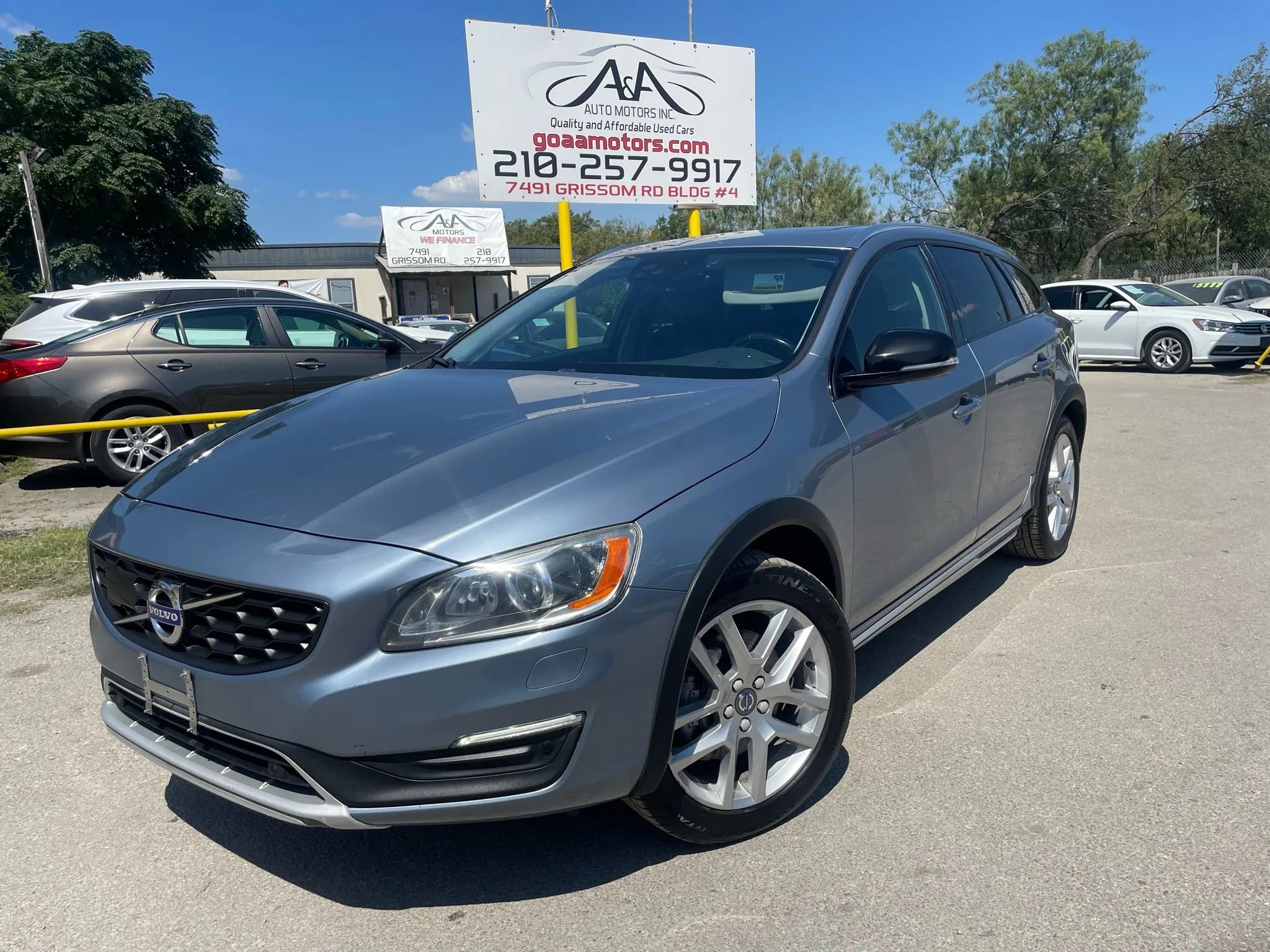 Used 2017 Volvo V60 T5 Cross Country Platinum