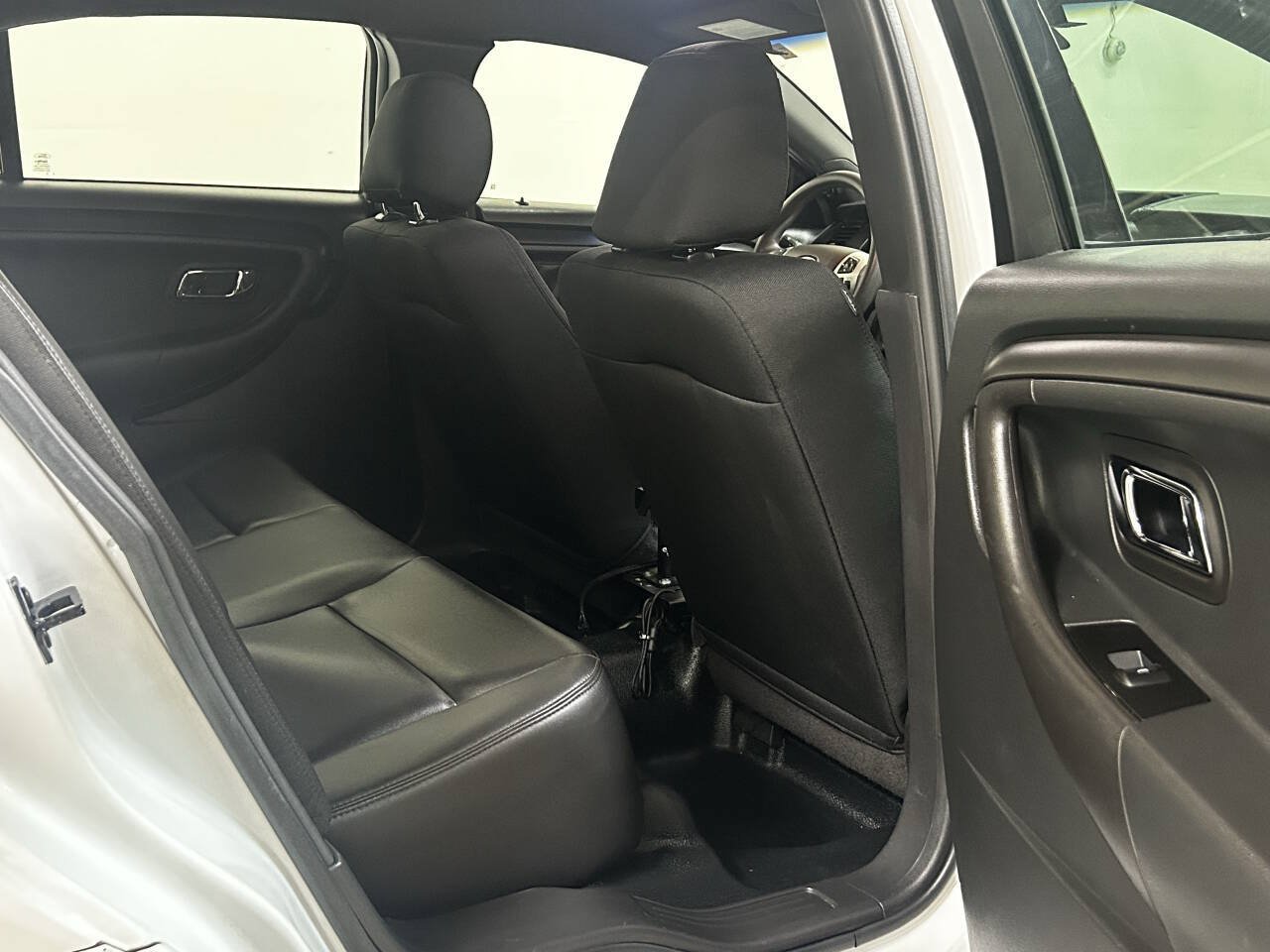 Used 2016 Ford Taurus Police Interceptor AWD image 31