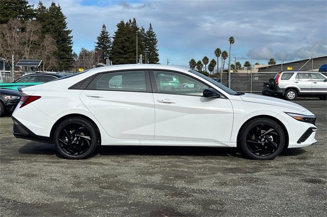 New 2026 Hyundai Elantra Sport image 5