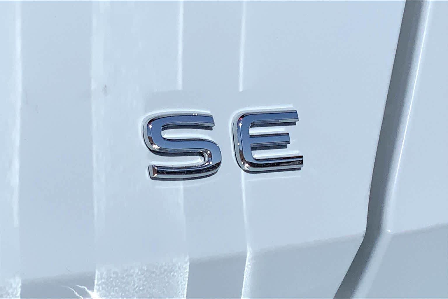 New 2026 Volkswagen Jetta SE FWD image 15