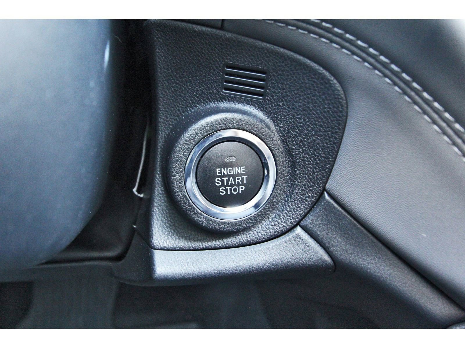 Certified 2025 Subaru Outback Onyx Edition image 19