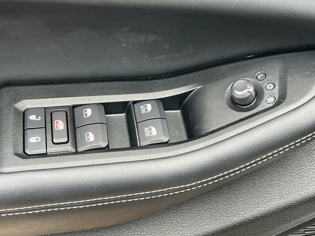 Used 2024 Jeep Grand Cherokee Altitude image 16