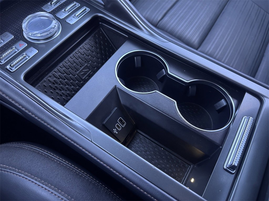 Used 2024 Lincoln Nautilus Reserve w/ Equipment Group 202A image 19