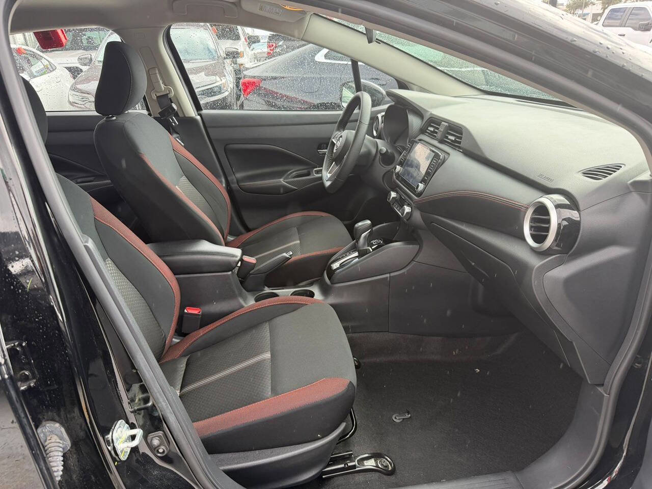 Used 2024 Nissan Versa SR image 12