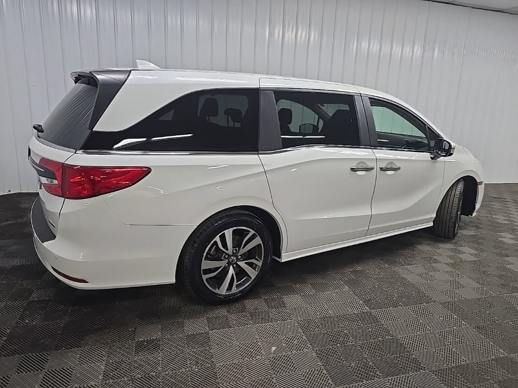 Used 2022 Honda Odyssey Touring image 3