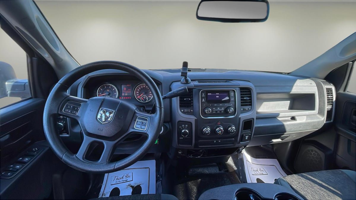Used 2014 RAM 1500 4x4 Crew Cab w/ Exterior Appearance Group image 5