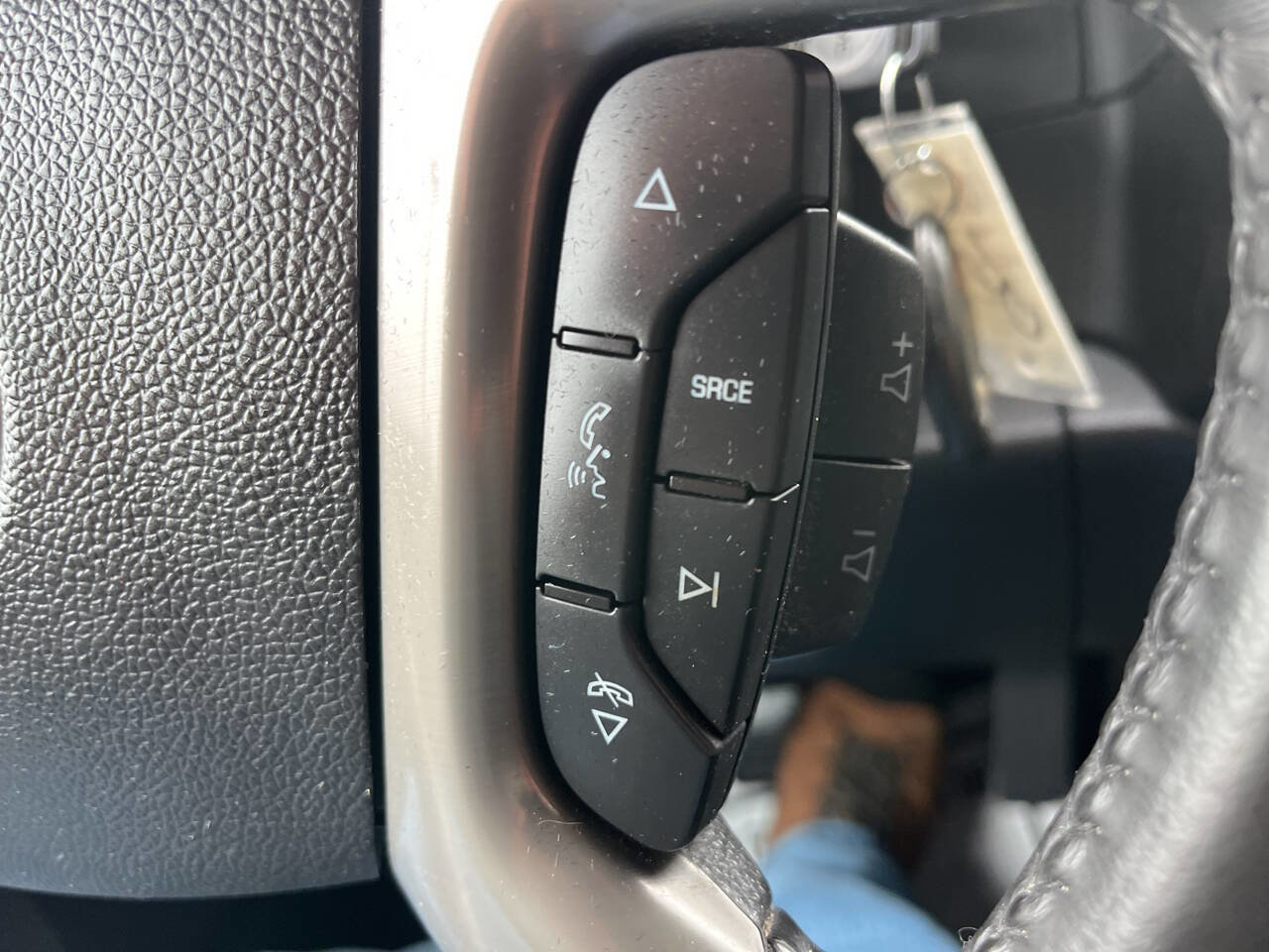 Used 2014 GMC Yukon XL SLT AWD/4WD image 22