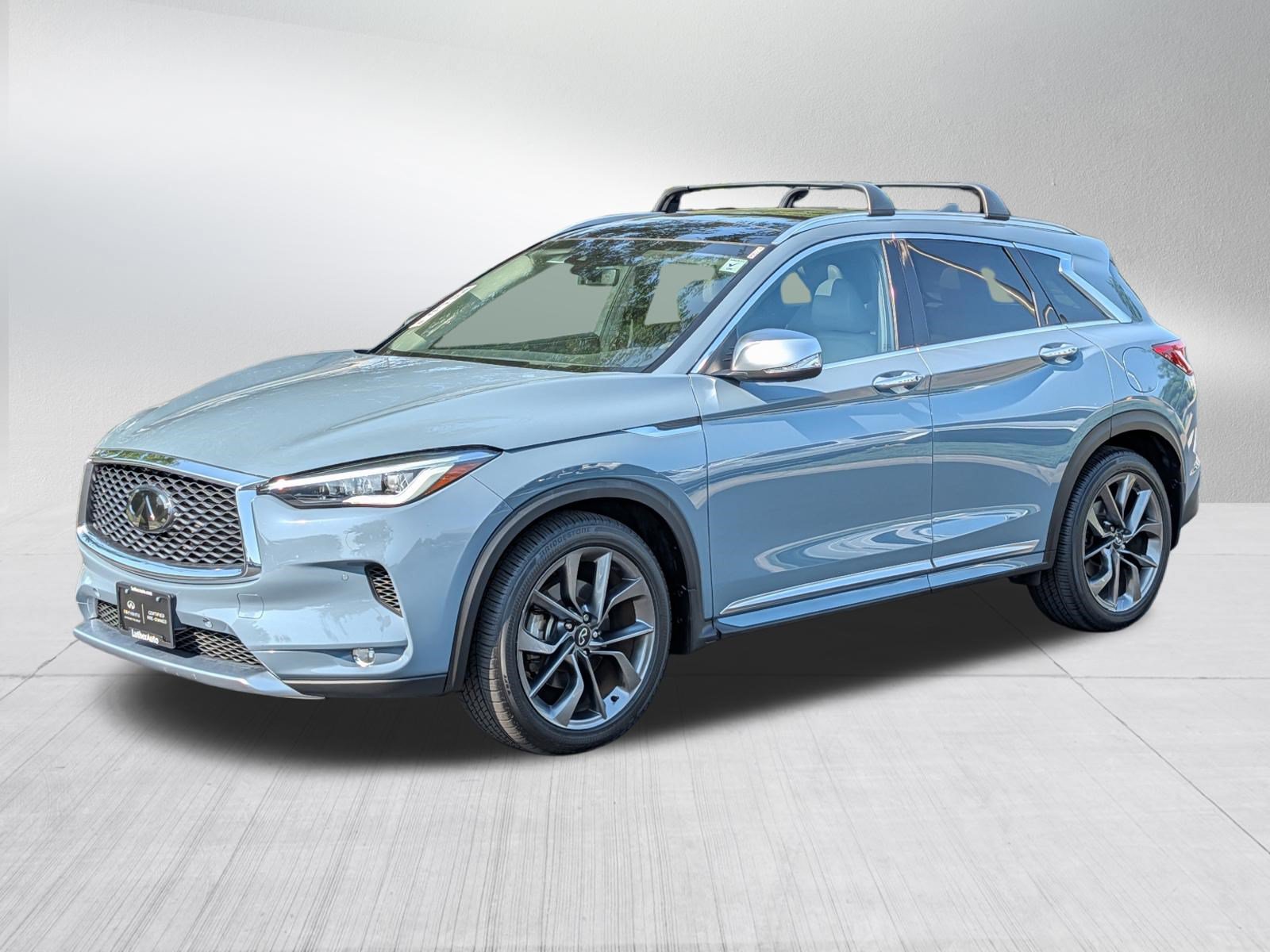 Certified 2023 INFINITI QX50 Sensory w/ Accent Package AWD/4WD image 3