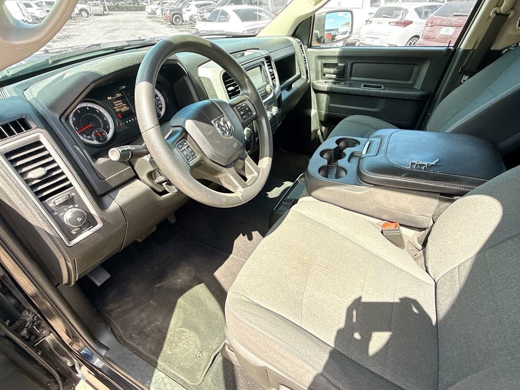 Used 2022 RAM 1500 Tradesman w/ Tradesman SXT Package RWD image 27