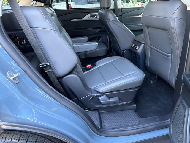 Used 2025 Ford Explorer Active w/ Active Comfort Package RWD image 15