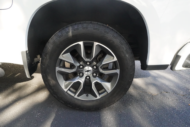 Used 2022 Chevrolet Silverado 1500 RST AWD/4WD image 37