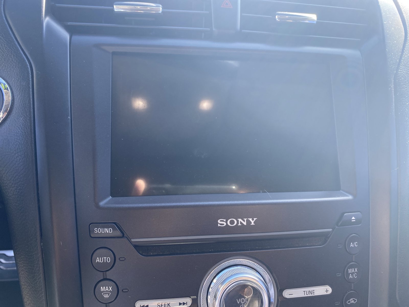 Used 2018 Ford Fusion Titanium image 14