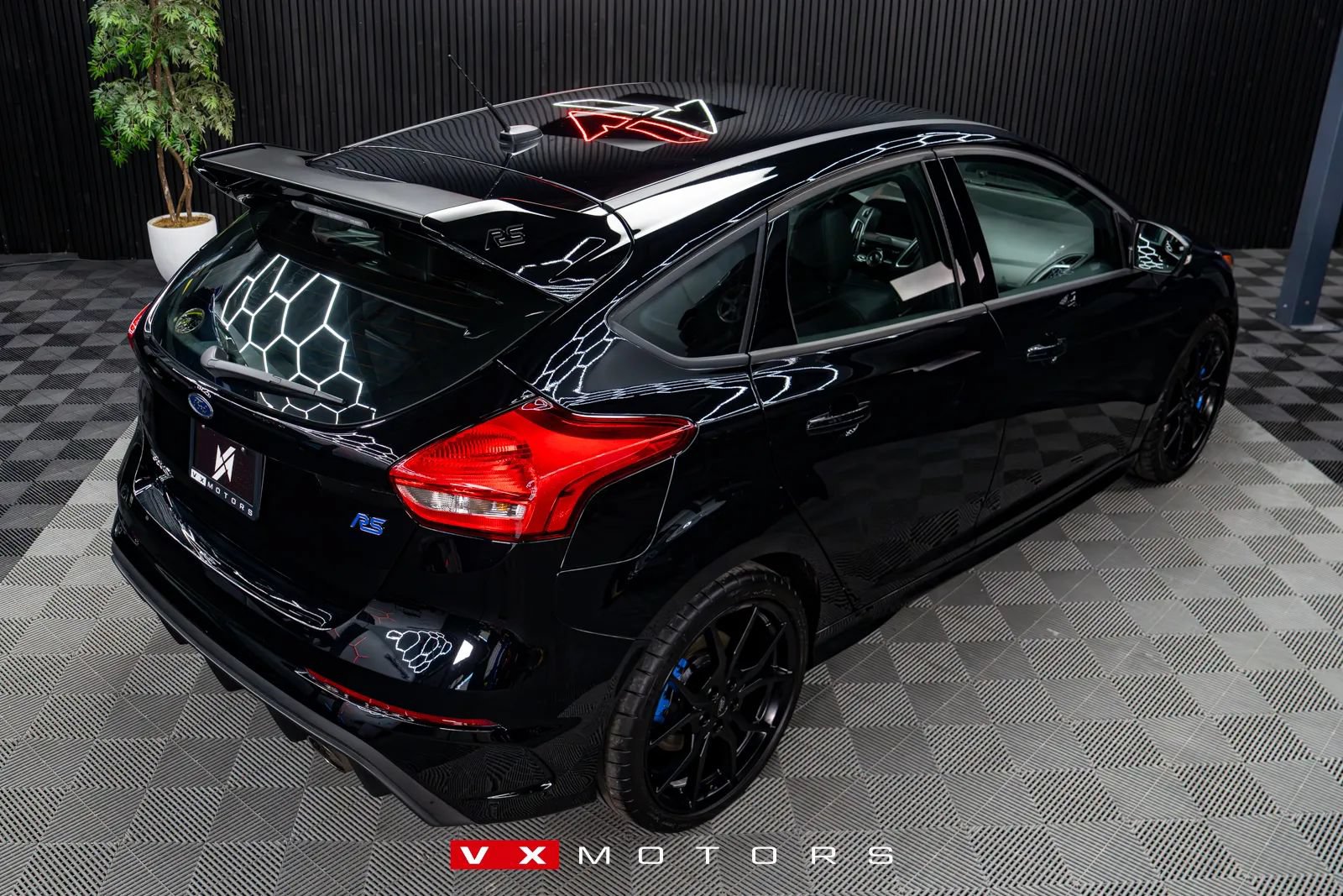 Used 2017 Ford Focus RS AWD/4WD image 20