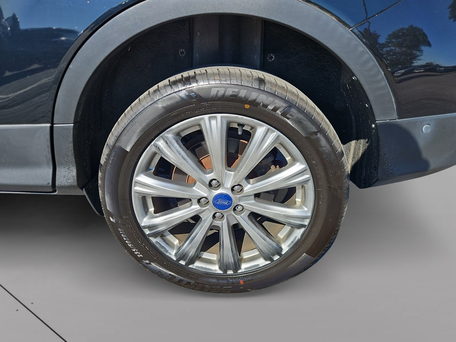 Used 2017 Ford Escape Titanium w/ Equipment Group 301A AWD/4WD image 13