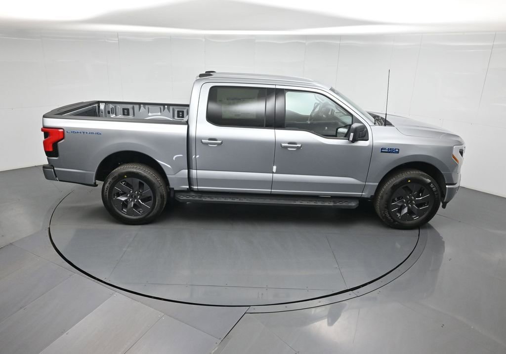 New 2025 Ford F150 Lightning Flash image 38