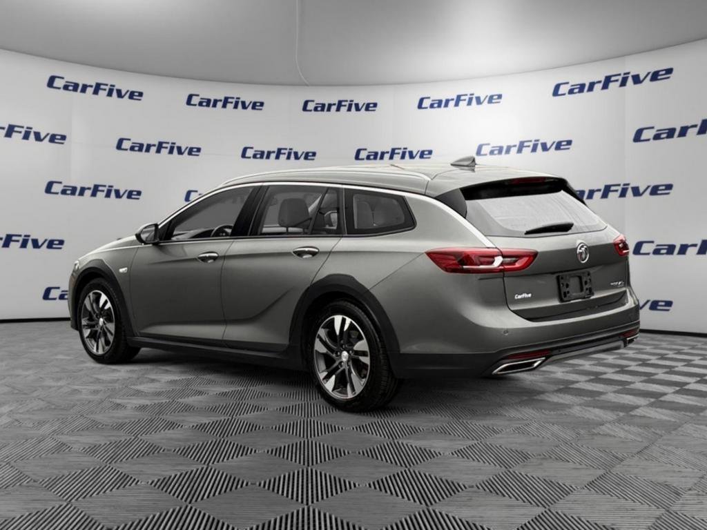 Used 2019 Buick Regal Essence w/ Driver Confidence Package I image 3