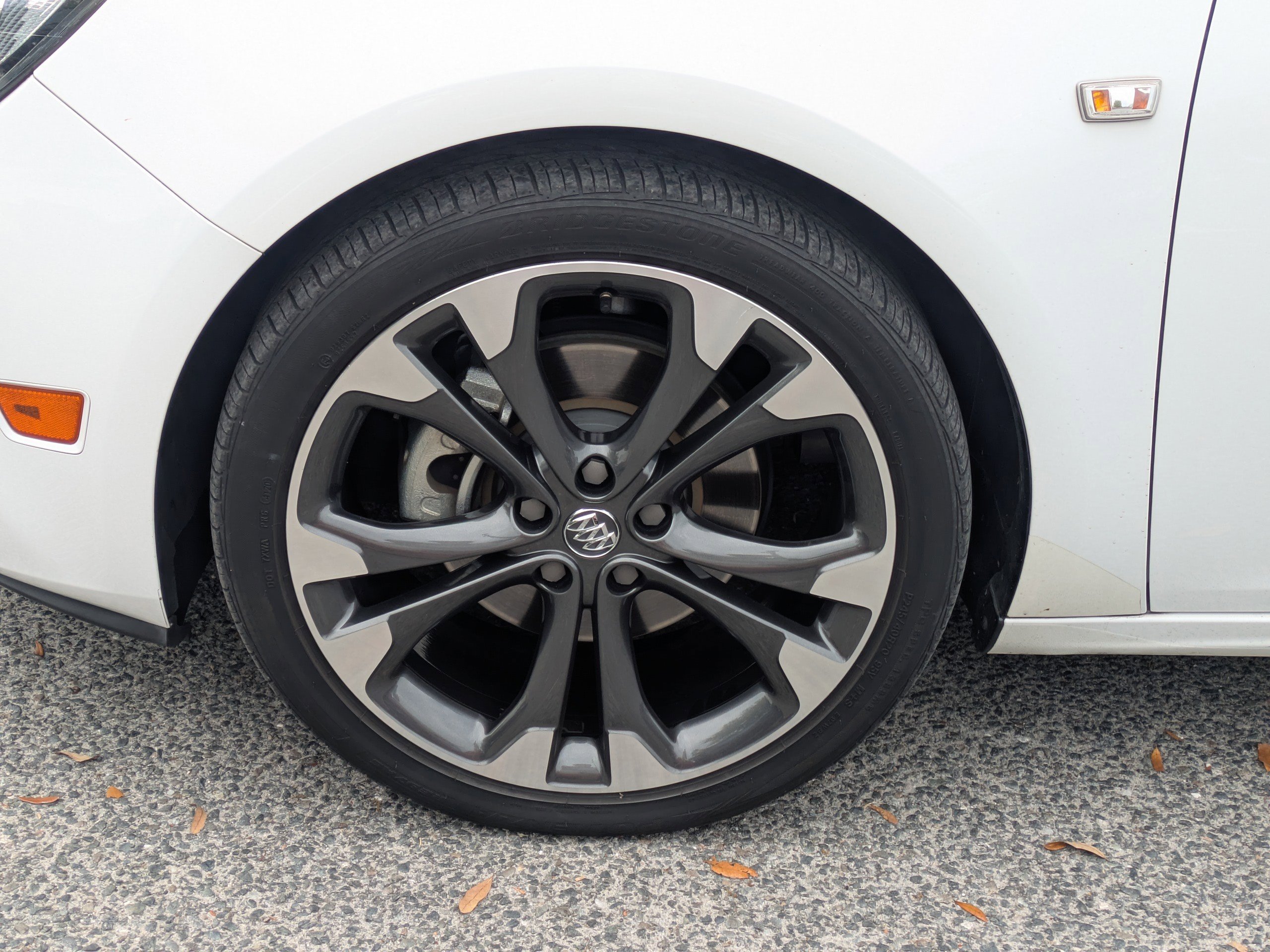 Used 2017 Buick Cascada Premium image 3