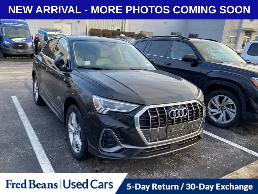 Used 2023 Audi Q3 2.0T Premium w/ Convenience Package