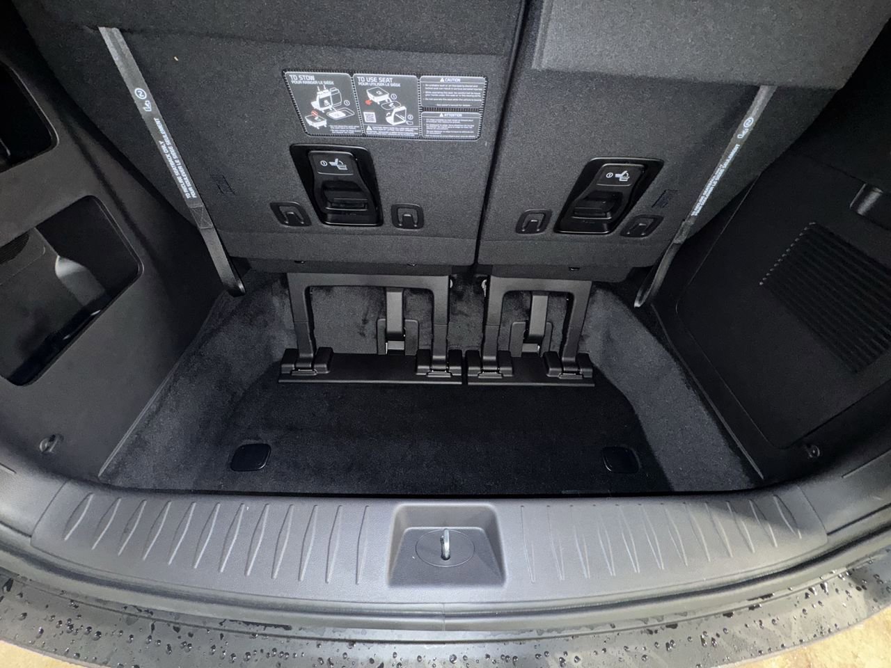 New 2026 Kia Carnival SX Prestige image 32