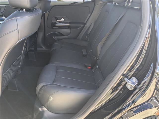 Used 2025 Mercedes-Benz GLA 250 image 16