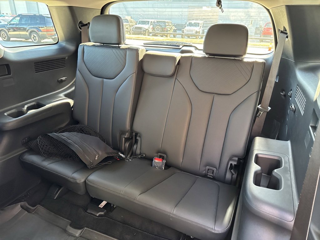 Used 2025 Hyundai Palisade XRT image 16