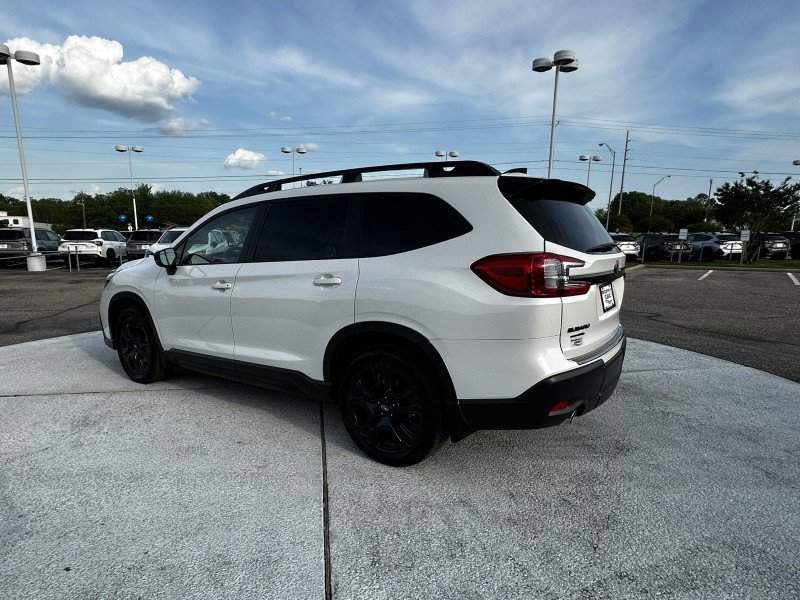 Certified 2025 Subaru Ascent Bronze Edition w/ Onyx Package image 5