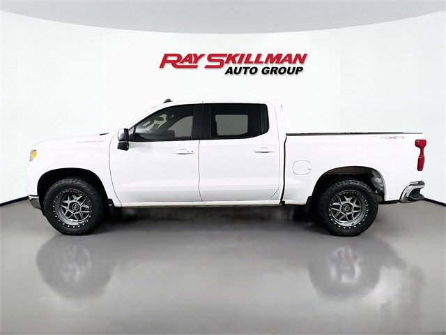 Used 2025 Chevrolet Silverado 1500 LT image 4